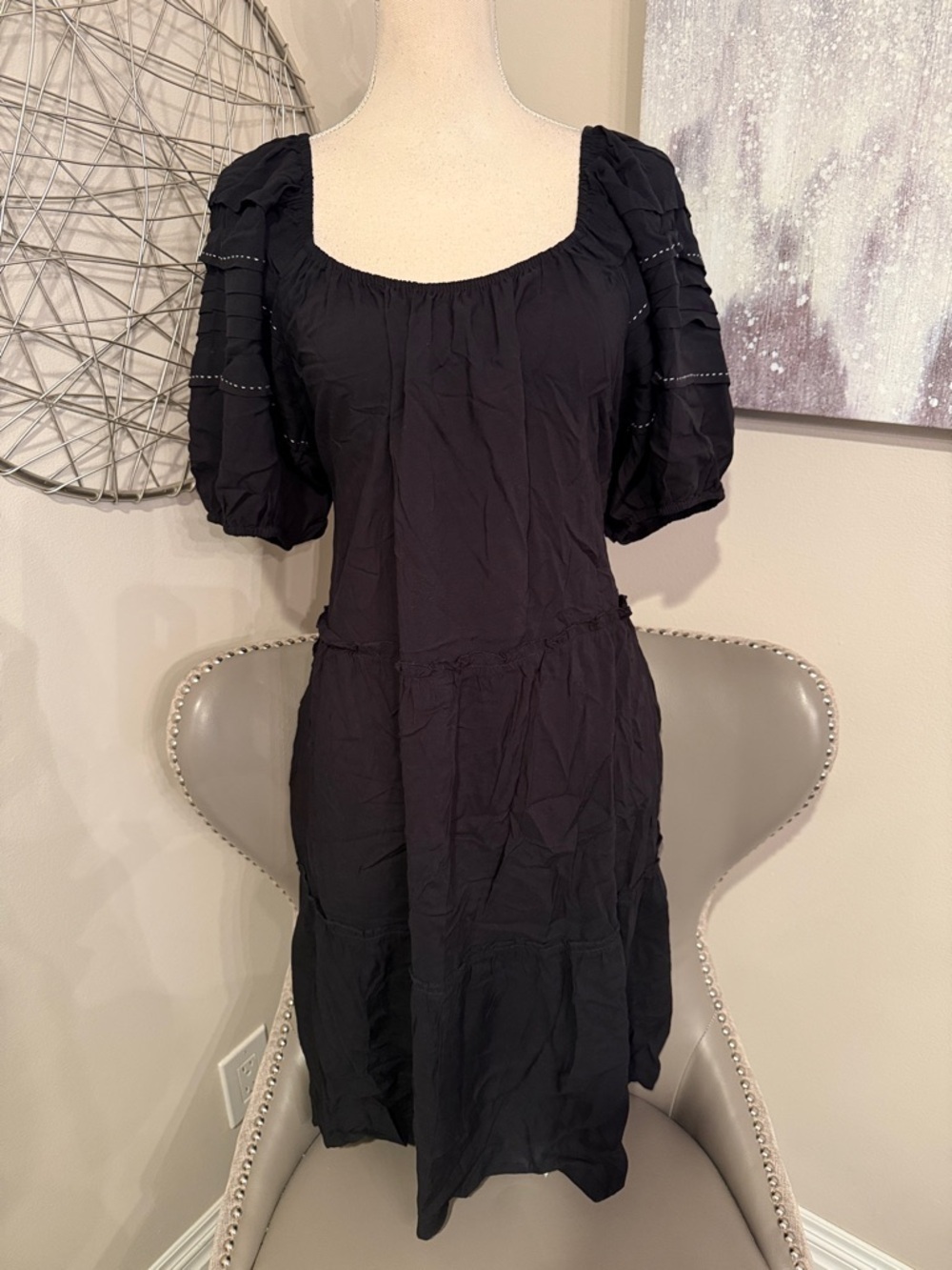 Karen Kane Black Puff-Sleeve Women's Dress size
Large